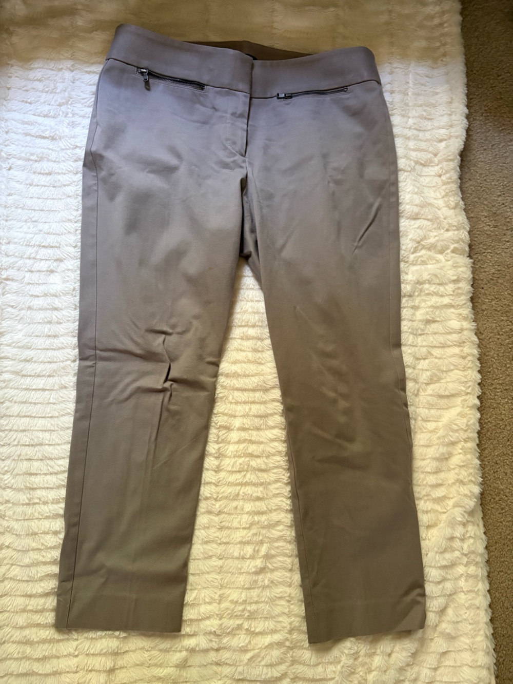 LOFT Cropped Straight-Leg Pants in Taupe Gray